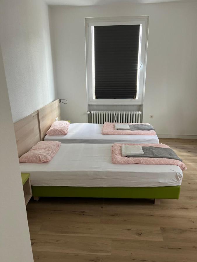 Waffel Cafe Hostel Monteurwohnung Ferienwohnung Kassel Buitenkant foto